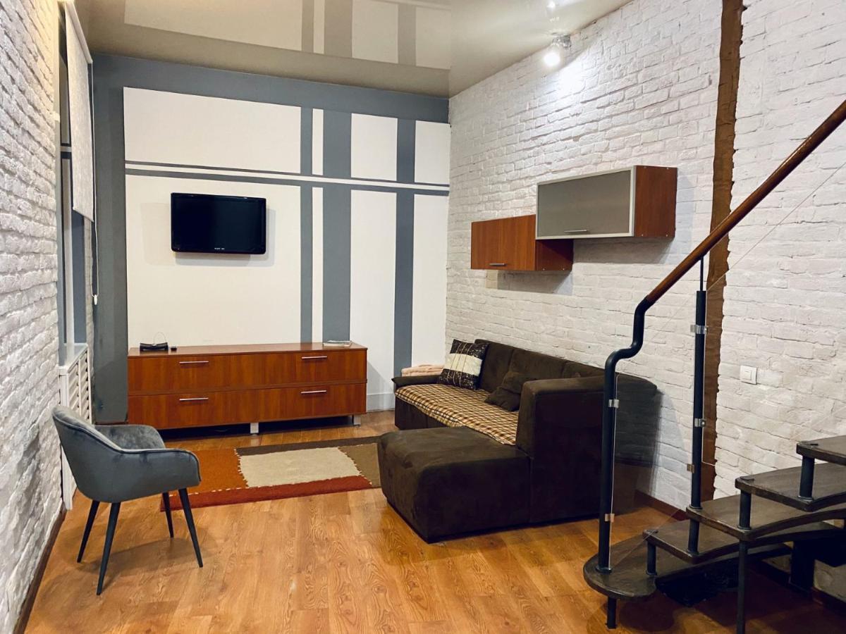 Apt In The Center Of The Town Near The Opera House Apartment Lviv Ngoại thất bức ảnh