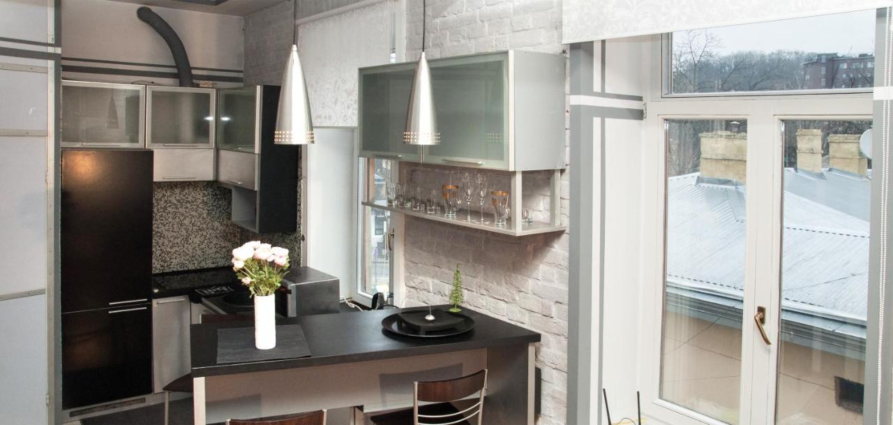 Apt In The Center Of The Town Near The Opera House Apartment Lviv Ngoại thất bức ảnh
